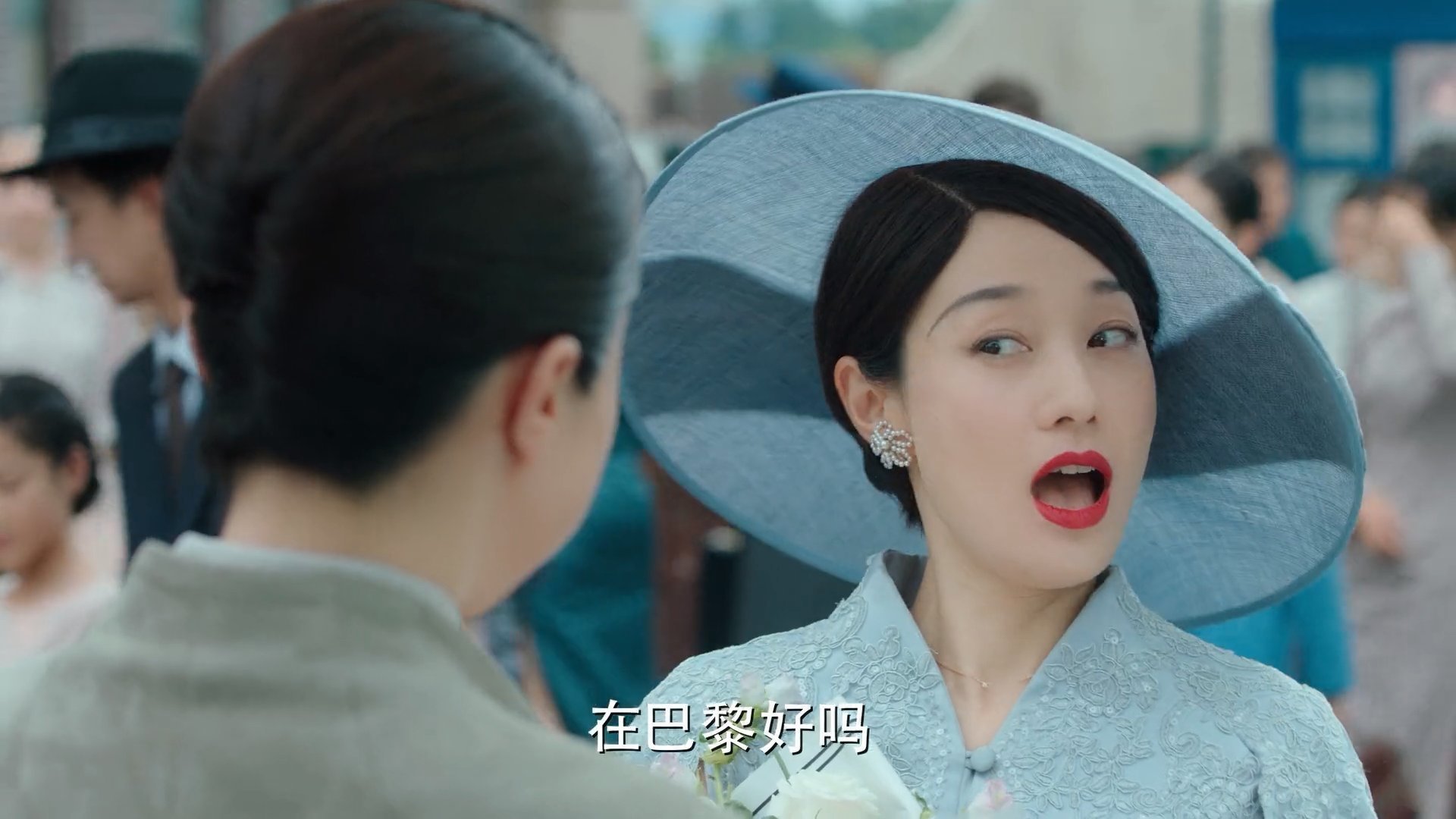 中国女足在比赛中展现出坚韧意志，中国女足拼搏精神