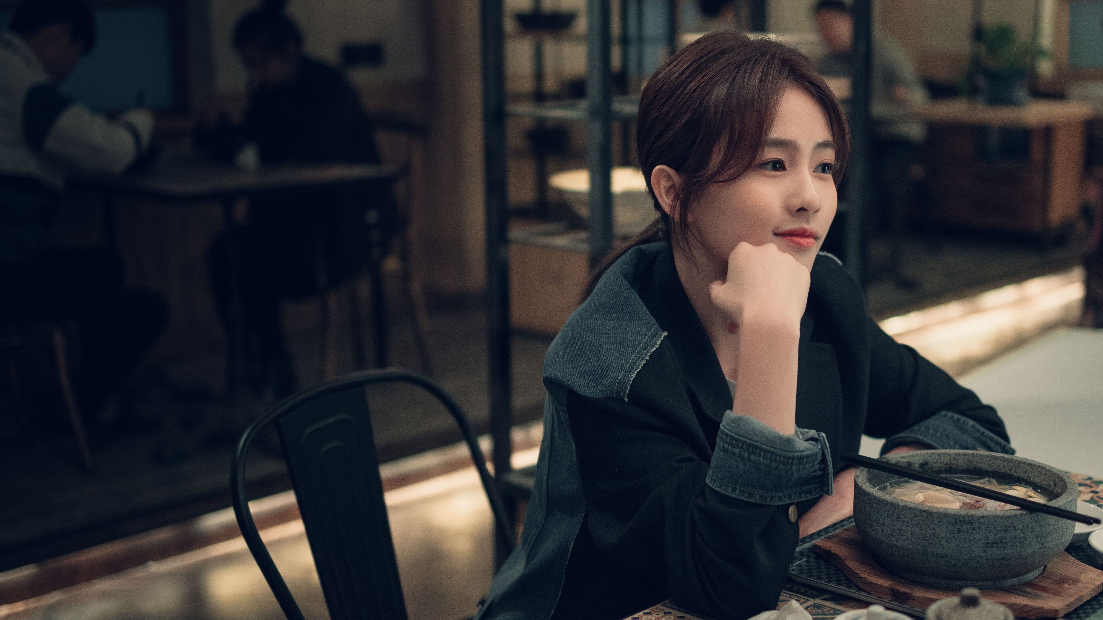 阿伦·斯密斯:全黑队进攻核心,凭借细腻的传球助力球队进攻,阿伦斯 曼联